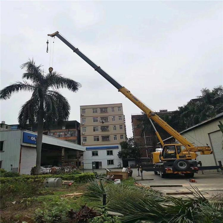 金江镇12吨吊车出租一天的收费标准是什么