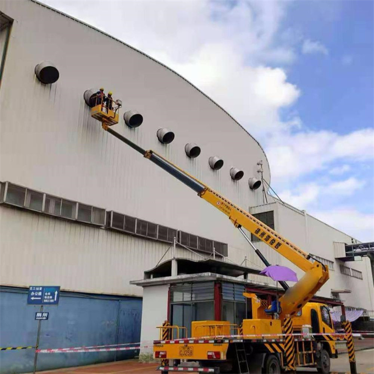 金江镇高空作业车出租服务：专业广告牌安装解决方案